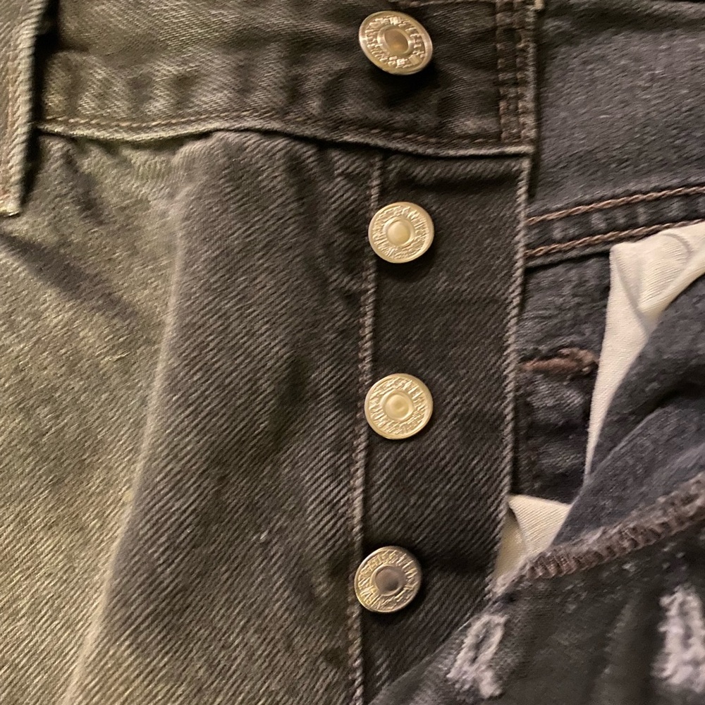Men’s Levi’s black 501 button fly straight leg jeans